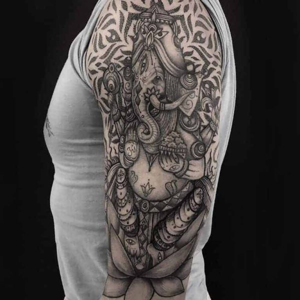 tatuaż graficzny slon