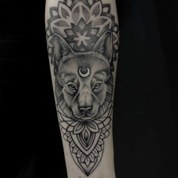wilk tatuaż graficzny