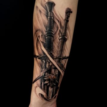 tatuaż miecz